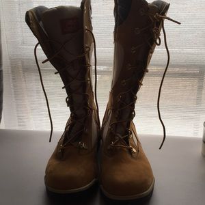 SOLD Tan Timberland Boots
